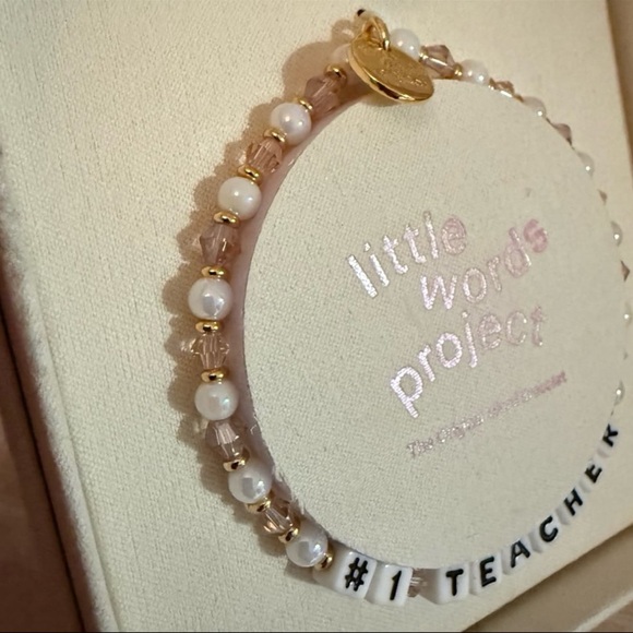 ⚡️Little Words Project "#1 TEACHER"  Bracelet - Picture 4 of 4